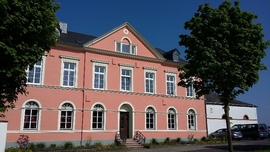 Chieri Gruppenhaus2